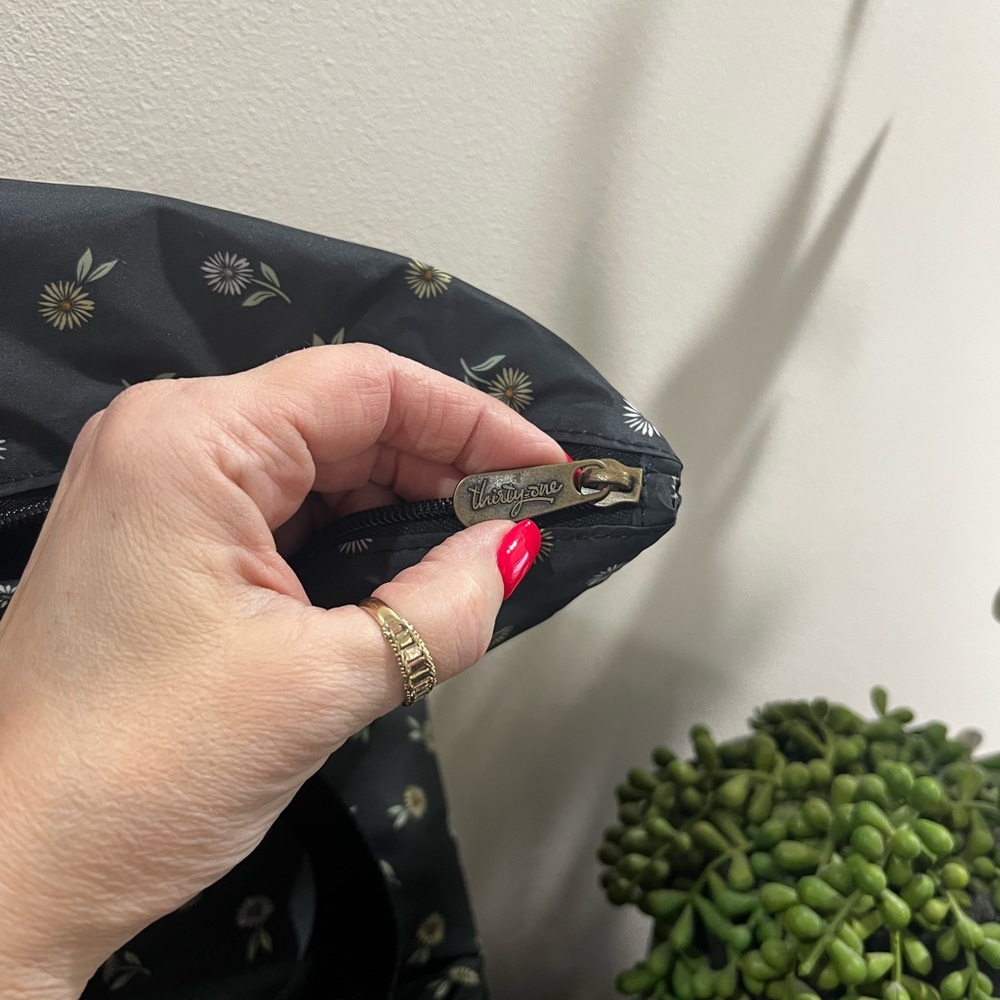 Thirty-one Black Floral Bag